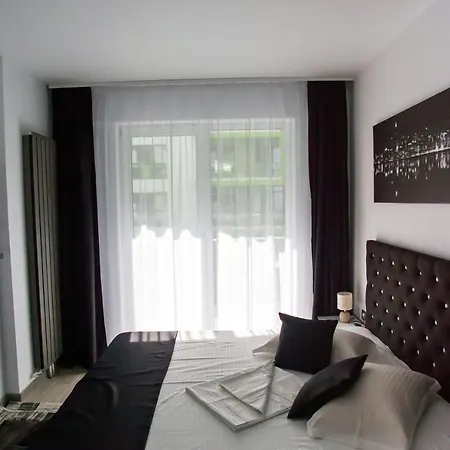 Apartament Alezzi Black&white 2